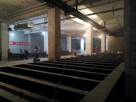 游泳池鋼結(jié)構(gòu)架空層