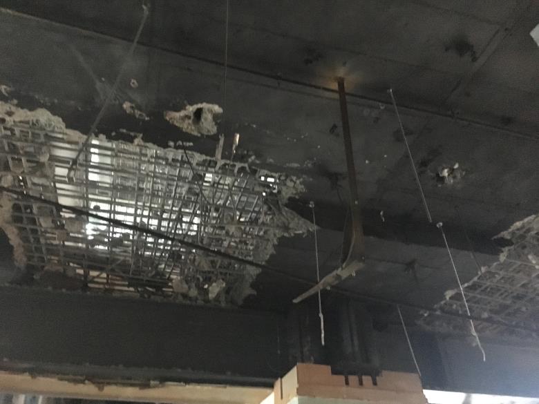 扶梯洞口鋼梁加固