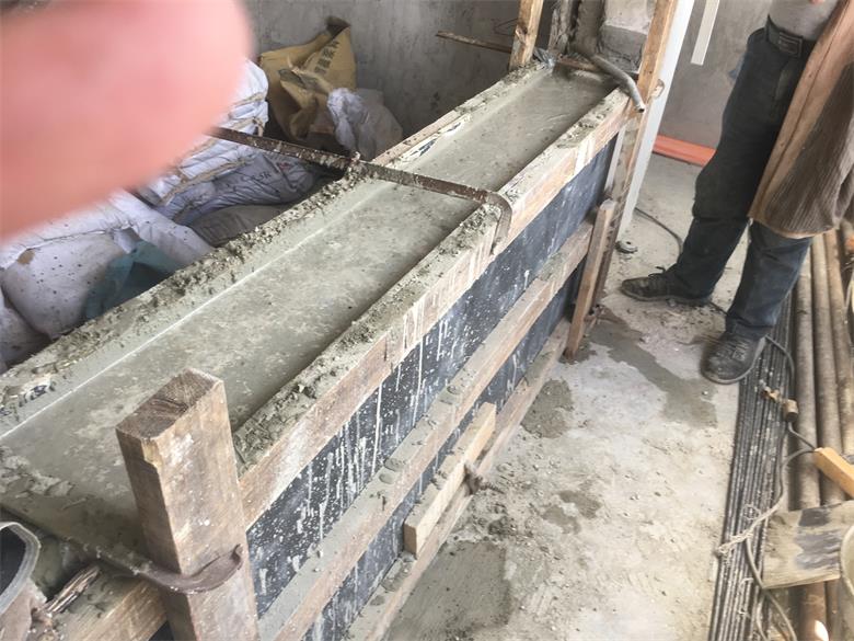 陽(yáng)臺(tái)窗下墻拆除恢復(fù)